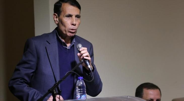 حاتم عبد القادر: مساعي لجمع شمل "فتح " داخل اللجنة المركزية