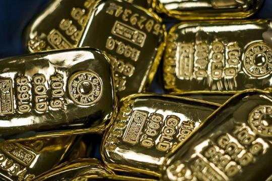 الذهب يستقر بعد بيانات أميركية قوية قلصت الإقبال على الملاذات الآمنة