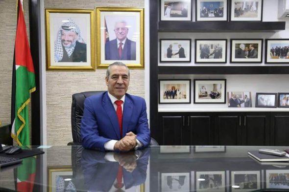 الشؤون المدنية تكشف موعد وصول لقاحات كورونا لفلسطين