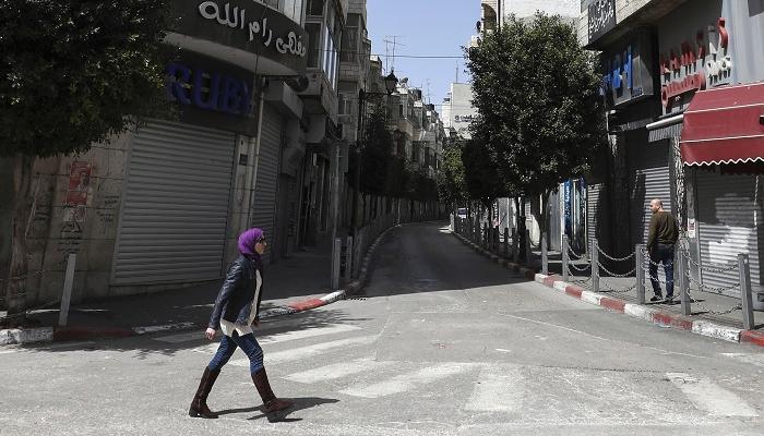 الداخلية بالضفة: عدم التزام الأهالي بالإجراءات الوقائية قد يوصلنا للحظر الكامل
