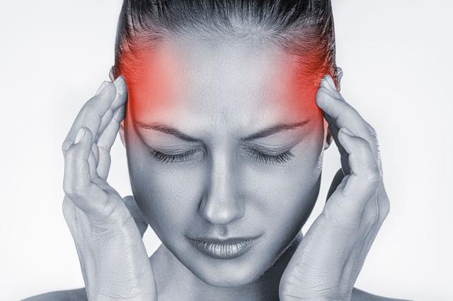 حيل لعلاج الصداع في المنزل دون اللجوء للأدوية.. تعرّف عليها