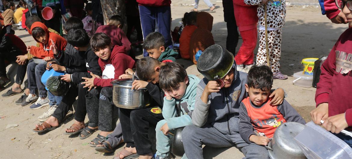 لجنة الأمم المتحدة للقضاء على التمييز العنصري: نقص الغذاء يعرض المدنيين للمجاعة والموت الوشيك