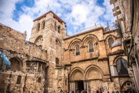 إعادة إغلاق كنيسة القيامة في القدس لمنع تفشي كورونا