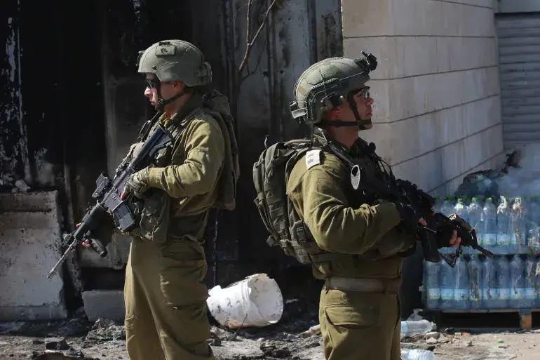 قوات الاحتلال تعتقل شاباً من القدس