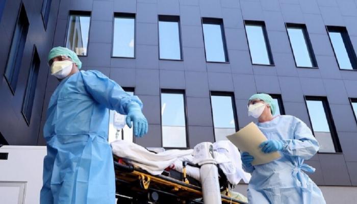 عالمياً: إصابات كورونا تتجاوز 33 مليوناً.. والوفيات أكثر من 998 ألف