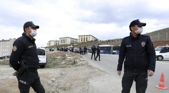 كورونا الدول العربية: حالة طوارئ ومنع للتجول لمنع تفشي الفيروس
