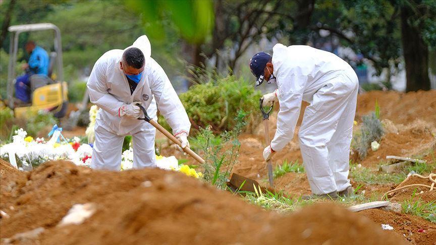 إصابة "كورونا مزدوجة" لشخص واحد.. واقعة جديدة تحير أطباء العالم