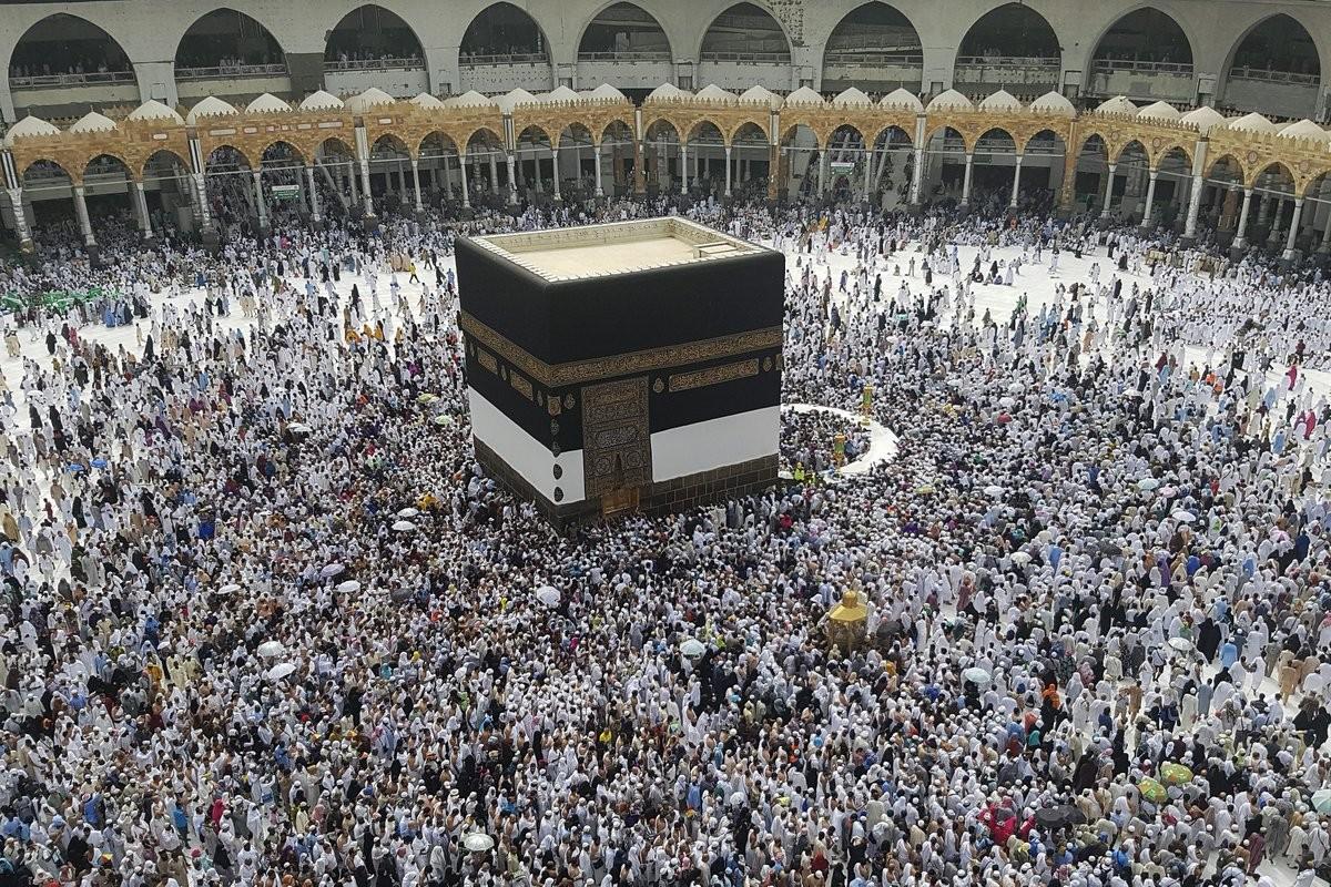 الترحيل والمنع 10 سنوات للمخالفين.. السعودية تشدد على الالتزام بأنظمة وتعليمات الحج