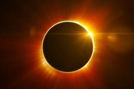 كسوف الشمس الأخير في عام 2019 الخميس القادم