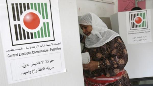 لجنة الانتخابات: رصدنا محاولات تغيير مراكز تسجيل ناخبين وقدمنا شكوى للنائب العام