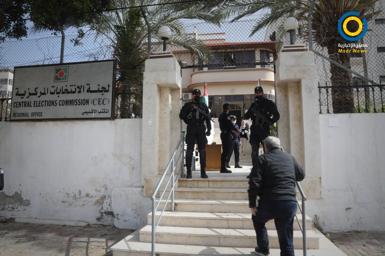 لجنة الانتخابات تتحدث عن مدى شفافية العملية الانتخابية