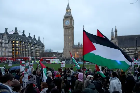بريطانيا تعتزم الاعتراف بدولة فلسطين نهاية الأسبوع الجاي