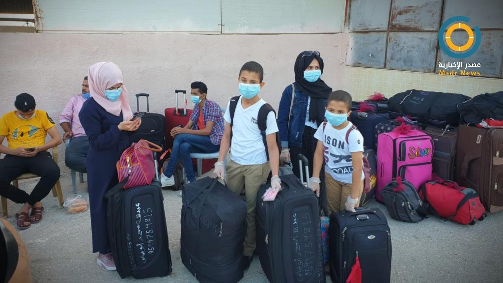 مغادرة  936 مسافراً من غزة عبر معبر رفح البري لليوم الثاني لفتحه استثنائياً