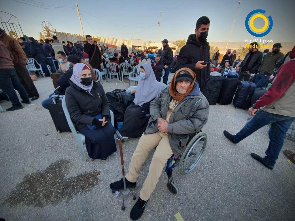 معبر رفح: مغادرة ألف و4 مسافرين ووصول 299 عائداً لقطاع غزة
