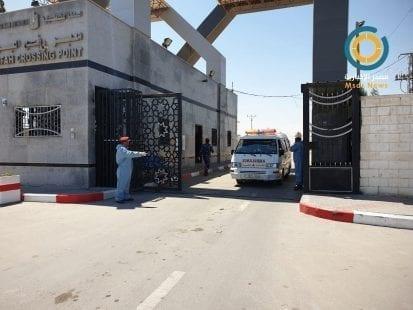 غزة تستقبل 1632 عائداً عبر معبر رفح وتوزعهم على مراكز الحجر الصحي