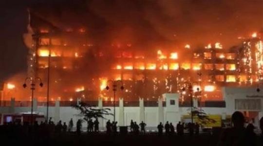 25 مصابا بحريق التهم مبنى مديرية الأمن بمحافظة الإسماعيلية في مصر