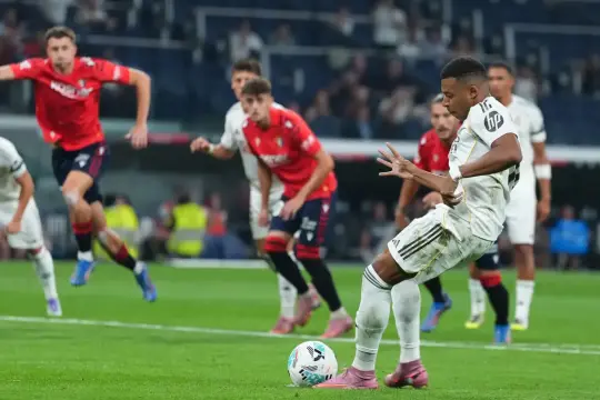 ريال مدريد يفتتح الليجا بفوز صعب على أوساسونا