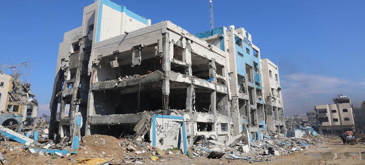 مجازر الاحتلال متواصلة.. 64 شهيدا جراء قصف إسرائيلي طال مدارس ومنازل