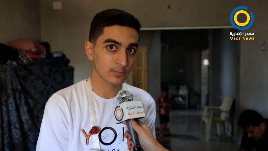الطالب محمود شملخ يخرج من تحت الدمار بمعدل 99.3 (فيديو)