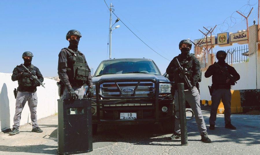 الأردن: أحكام عالية بحق متهمين بالضلوع في "تصنيع صواريخ وحيازة مواد متفجرة"