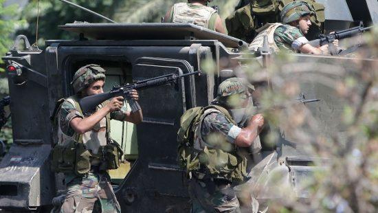 مقتل جندي بهجوم مسلح على موقع عسكري في لبنان