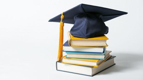 إعلان هام من الخارجية للطلبة الدارسين في الجامعات المصرية