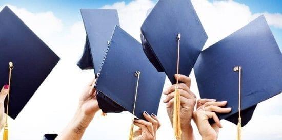 رابط تسجيل.. "الأونروا" تعلن منح جامعية للطلبة اللاجئين في غزة والضفة
