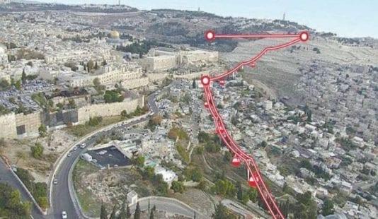 محكمة الاحتلال تنظر في اعتراضات ضد مشروع قطار هوائي في القدس