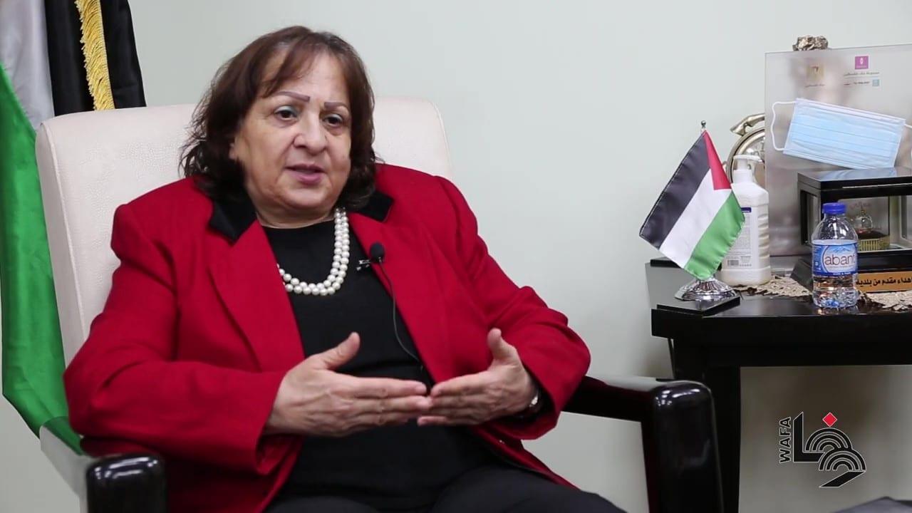 وزيرة الصحة توضح سبب تأخر وصول لقاحات كورونا إلى فلسطين