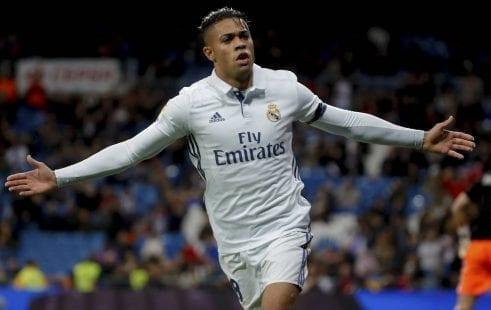 تعافي مهاجم ريال مدريد الإسباني من فيروس كورونا