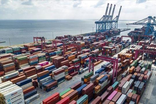 الرسوم الجمركية الأميركية على واردات الصلب والألمنيوم تدخل حيز التنفيذ