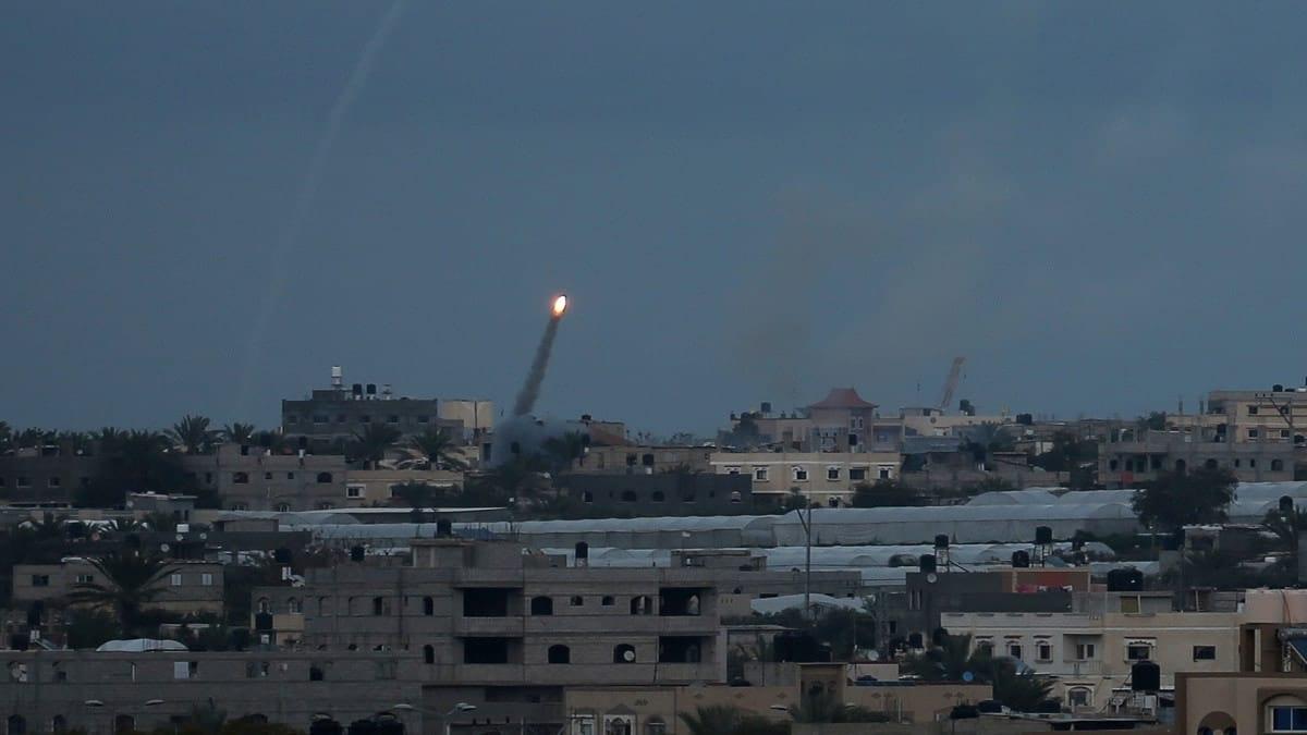 جيش الاحتلال يزعم إطلاق قذيفة صاروخية من غزة