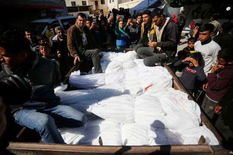 راح ضحيتها 81 شهيدًا.. الاحتلال يرتكب 8 مجازر جديدة بغزة