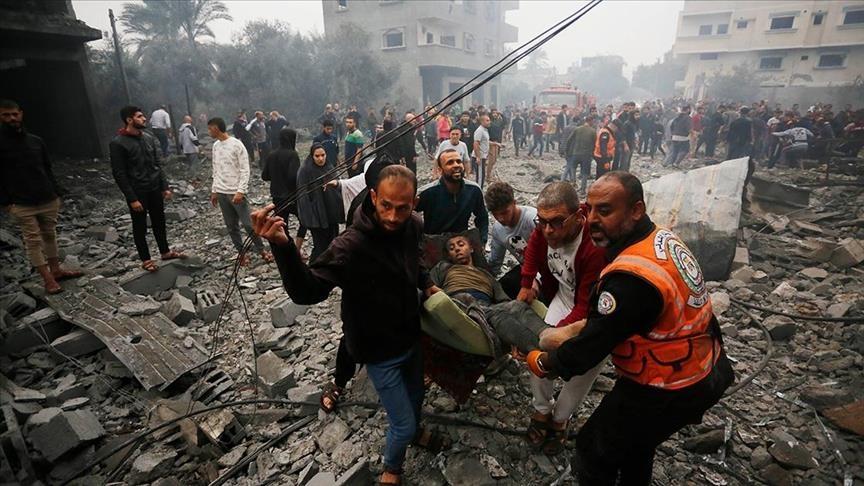 10 شهداء ومصابون في قصف للاحتلال وسط مدينة غزة