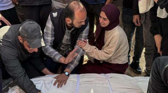3 شهداء بينهم طفل في قصف مسيرات إسرائيلية لمدينتي دير البلح وغزة