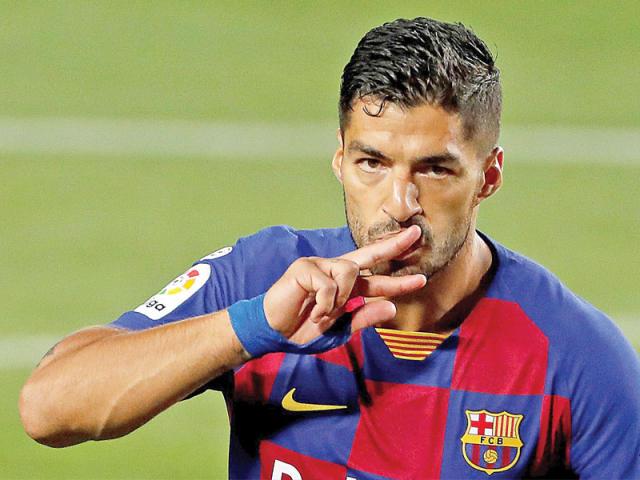 ميسي فتح باب الرحيل.. مهاجم برشلونة "سواريز" يفكر في الانتقال إلى يوفنتوس