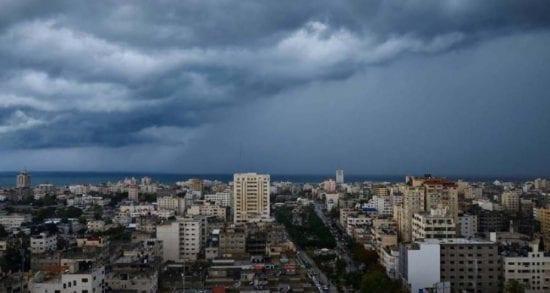 أجواء باردة وأمطار تشهدها البلاد خلال اليومين المقبلين