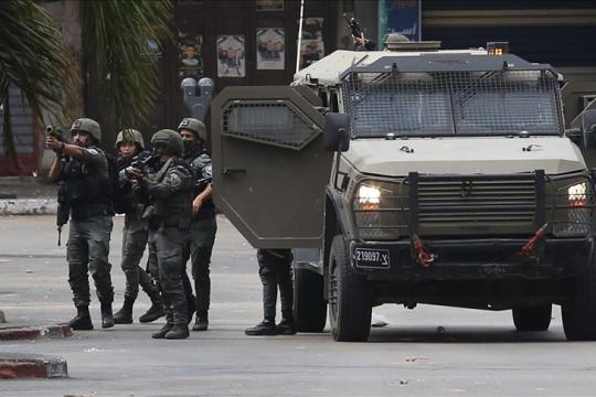 استشهاد عامل فلسطيني برصاص الجيش الإسرائيلي شمالي القدس