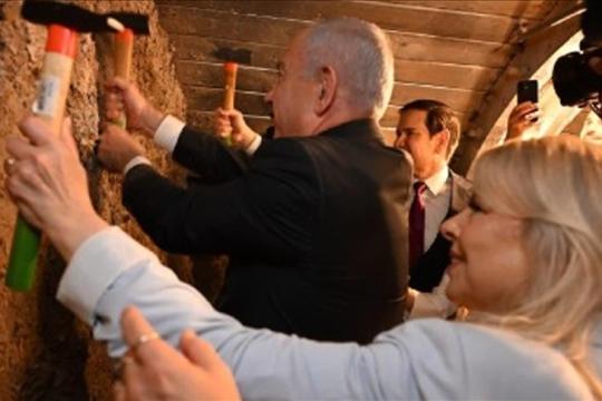 نتنياهو وروبيو يفتتحان نفقا تهويديا في مدينة القدس الشرقية