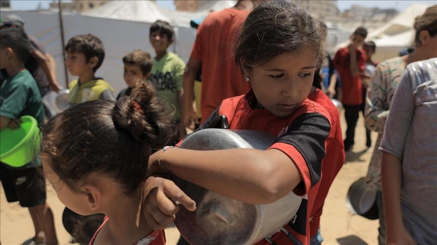 الهلال الأحمر الفلسطيني: فقدنا 29 طفلا خلال أيام بسبب الجوع في غزة