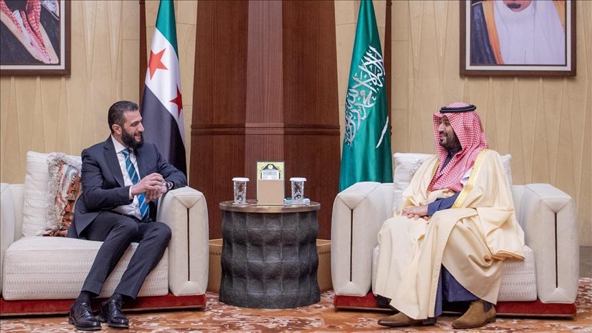 ابن سلمان يؤكد للشرع التزام السعودية بدعم أمن سوريا واستقرارها