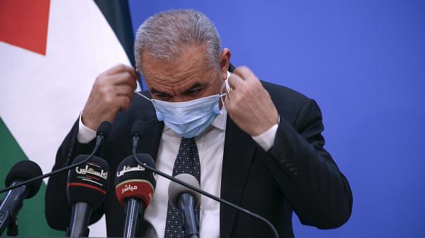 تسجيل 97 إصابة جديدة بكورونا في الضفة واشتية يطالب المواطنين بالالتزام والوعي