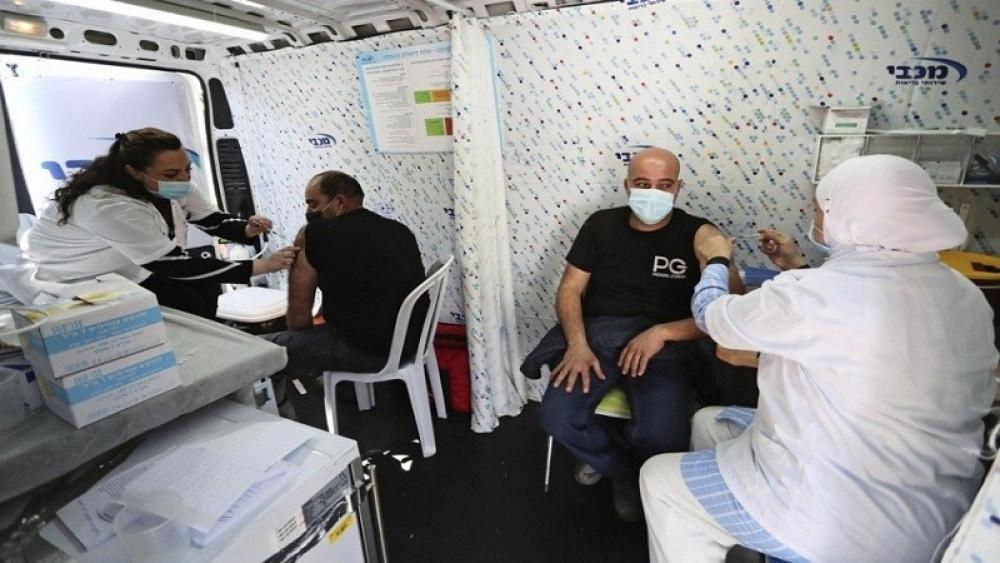 انطلاق حملة تطعيم العمال الفلسطينيين في الداخل المحتل