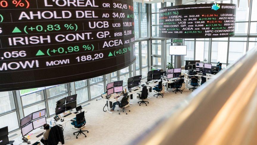 "إياتا": شركات الطيران تستفيد من تراجع أسعار النفط