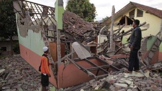 زلزال شدته 6.8 درجة يضرب بحر باندا قبالة إندونيسيا